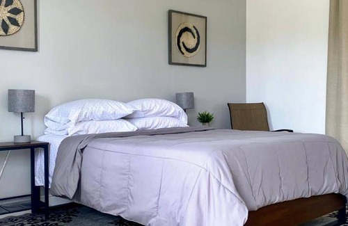 Rockledge House | Motel ∙ 3 guests