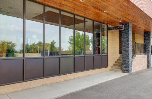 Brooks Hotel | Motel 6 Brooks AB
