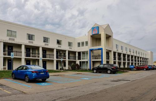 Williamsville Hotel | Motel 6-Buffalo, NY - Airport - Williamsville