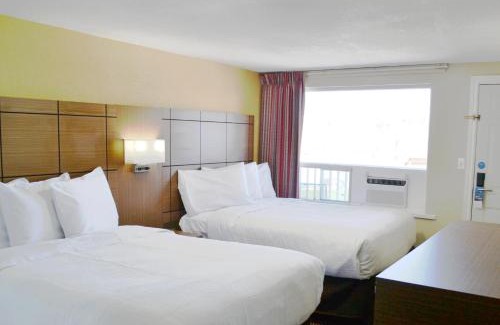 Campbellford Hotel | Motel 6 Campbellford, ON