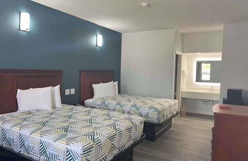 Cleveland Hotel | Motel 6 Cleveland, MS - Delta State University