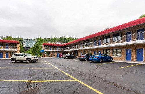 Elmsford Hotel | Motel 6-Elmsford, NY - White Plains