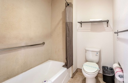 Harbor Hotel | Motel 6 Gardena, CA - South