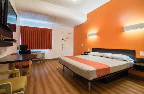 Globe Hotel | Motel 6-Globe, AZ