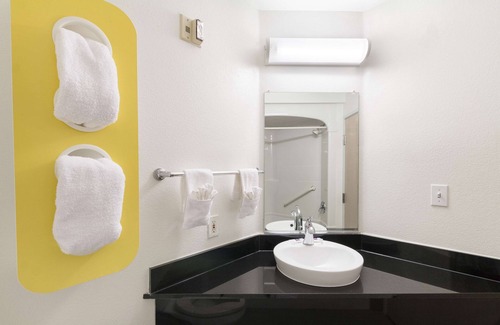 Hillsboro Hotel | Motel 6 Hillsboro, TX