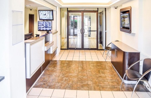 Westchase Hotel | Motel 6 Houston, TX