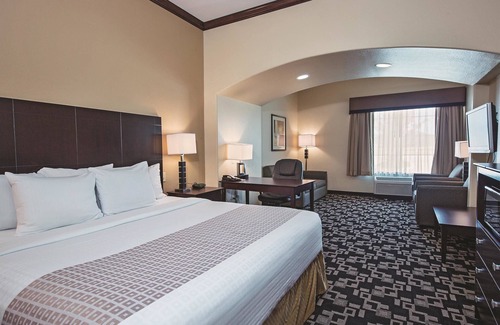 Joshua Hotel | Motel 6 Joshua, TX
