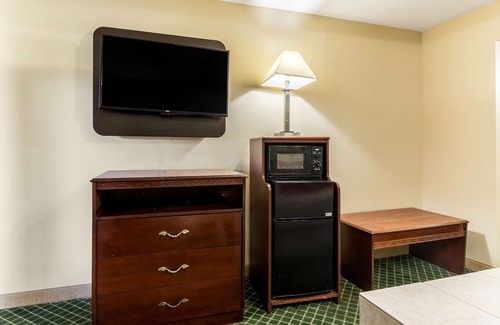 Kenly Hotel | Motel 6 Kenly, NC