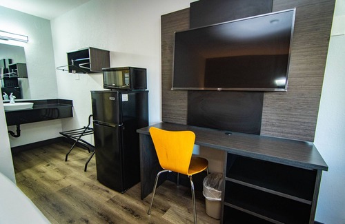 Kissimmee Hotel | Motel 6 Kissimmee, FL - Orlando