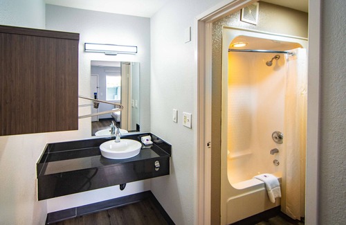 Kissimmee Hotel | Motel 6 Kissimmee, FL - Orlando