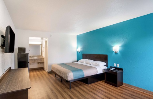 Lexington Hotel | Motel 6 Lexington, KY - Airport