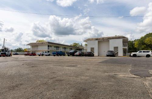 Lufkin Hotel | Motel 6-Lufkin, TX