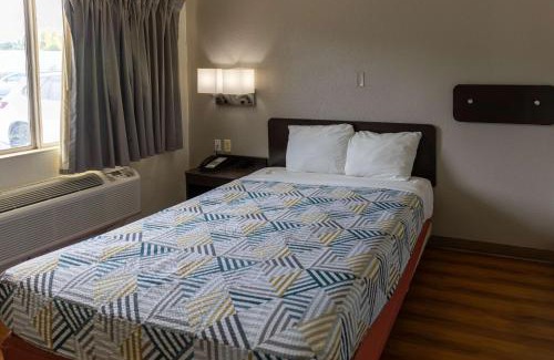 Lufkin Hotel | Motel 6-Lufkin, TX