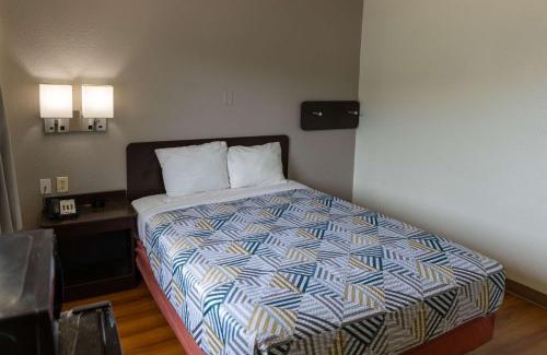 Lufkin Hotel | Motel 6-Lufkin, TX