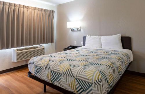 Lufkin Hotel | Motel 6-Lufkin, TX