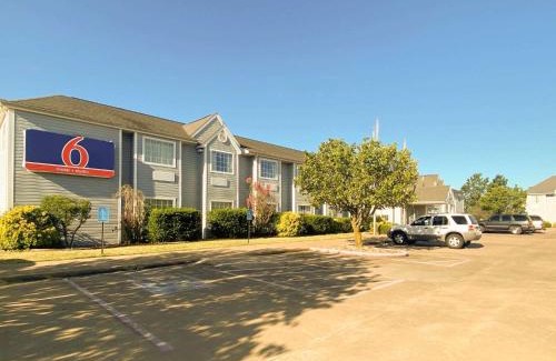 McAlester Hotel | Motel 6 McAlester OK - South