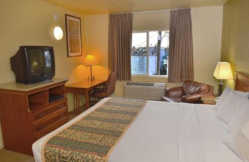 Modesto Hotel | Motel 6-Modesto, CA - Downtown