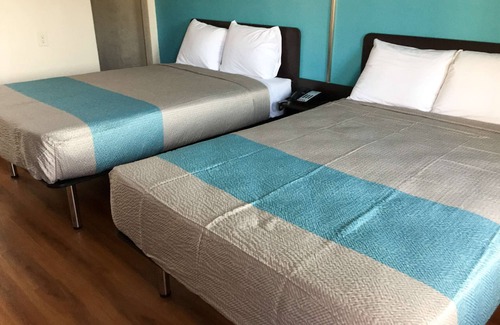 Odessa Hotel | Motel 6 Odessa, TX - 2nd Street