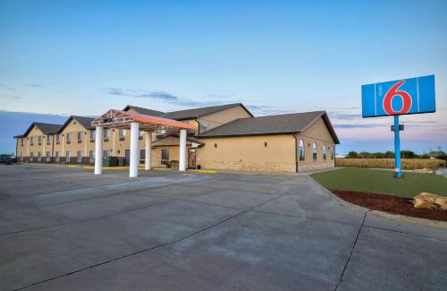 Percival Hotel | Motel 6-Percival, IA