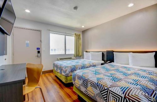 Port Allen Hotel | Motel 6-Port Allen, LA - Baton Rouge