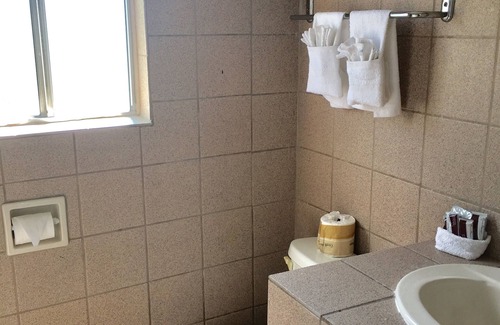 North and East Hotel | Motel 6 Richmond, CA – Civic Center