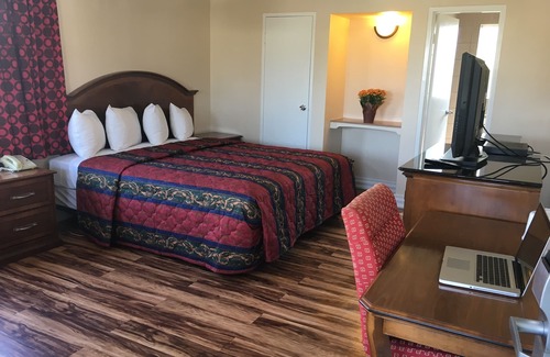 North and East Hotel | Motel 6 Richmond, CA – Civic Center