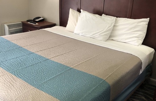 Bernville Hotel | Motel 6 Shartlesville, PA