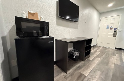 South End Hotel | Motel 6 Tacoma, WA - South