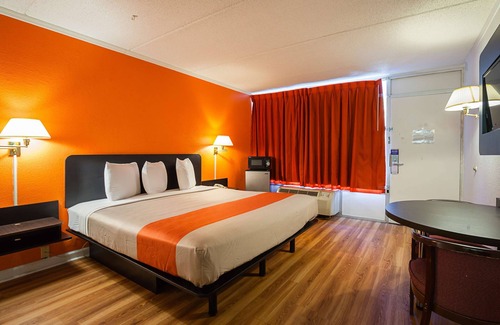 Tifton Hotel | Motel 6 Tifton, GA