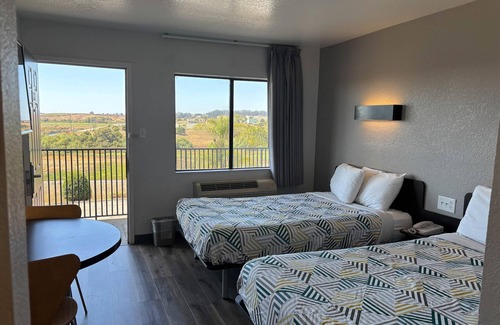 Watsonville Hotel | Motel 6 Watsonville, CA - Monterey Area