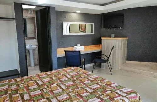Tlalnepantla de Baz Hotel | MOTEL OASIS mexico