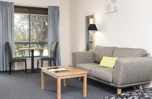 Inverloch Hotel | Motel on A'beckett