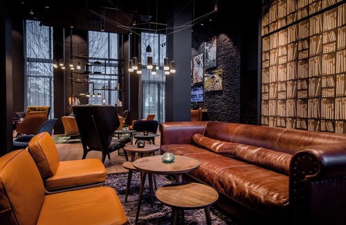 Feuerbach-Ost Hotel | Motel One Stuttgart-Feuerbach