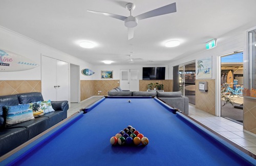 Caloundra Hotel | Motel Sunshine Coast