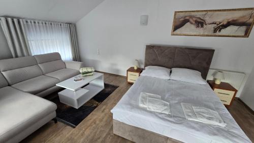 Bralin Hotel | Motel Za Miedzą