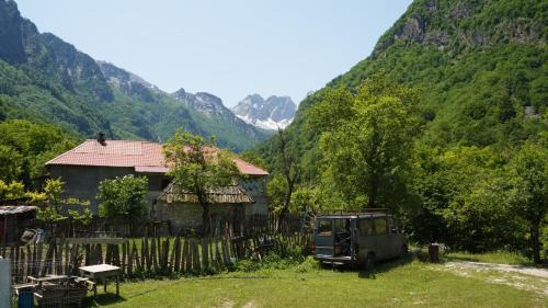 Kukes County House | Motina River Guesthouse