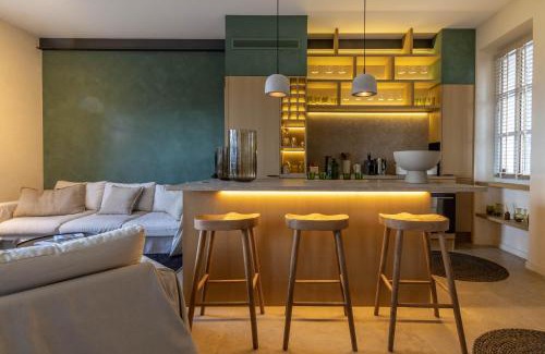 Mougins House | Mougins Collection - Magnifique maison au Cœur du Vieux Village de Mougins, vue sur les Alpes du Sud