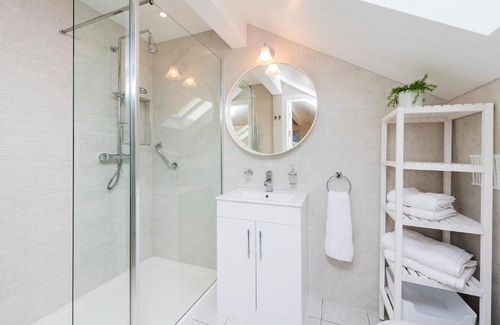 Swords House | MOUNT BARKER