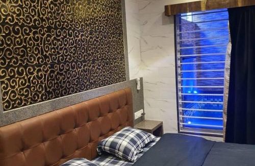 Kune N.m. House | Mount Bungalows-1 Bedroom BIG Private PoolCottage