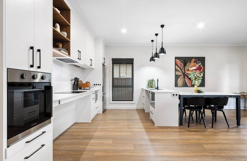 Mount Gambier Apartment | Mount Gambier, City Edge Apartment 1 - Wheelchair Accessible Accommodation