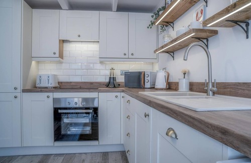 St Dogmaels Cottage | Mount Gernos, St Dogmaels