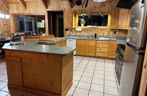 La Sal Cabin | Mount Peale Country Inn and Cabins