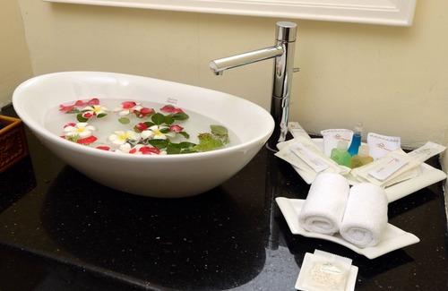 Oattara Thiri Township Hotel | Mount Pleasant Hotel