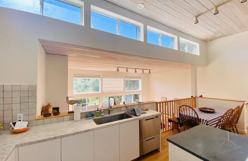 Point Reyes Station House | Mount Vision Vista - Inverness Stay Cool!