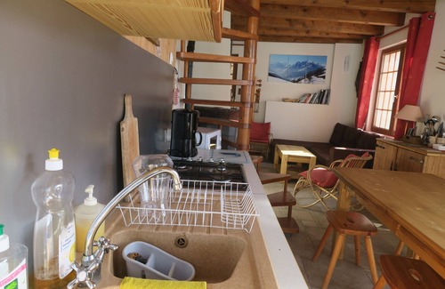 Novallay Ski Chalet | Mountain chalet in a natural environment