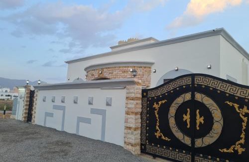 Heritage District Villa | Mountain Balcony House
