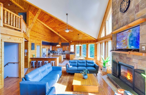 White Haven House | Mountain Chalet ~ Heated Pool and Spa ~ Sauna ~ Gorgeous Views ~ 2 Fire Pits