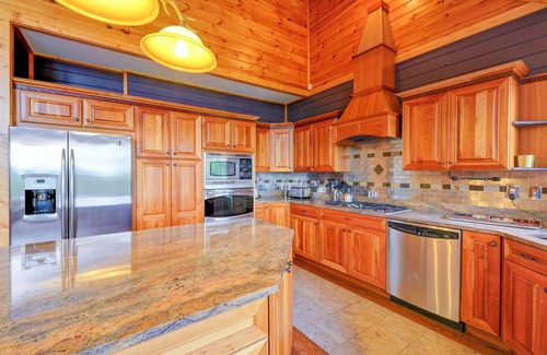 White Haven House | Mountain Chalet ~ Heated Pool and Spa ~ Sauna ~ Gorgeous Views ~ 2 Fire Pits