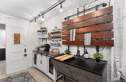Washington Park West House | Mountain Charm in the City - Fireplace, Parking, WiFi