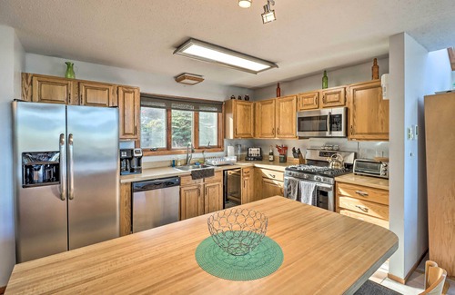 Tannersville House | Mountain Escape: Scenic Townhouse on Camelback Mtn